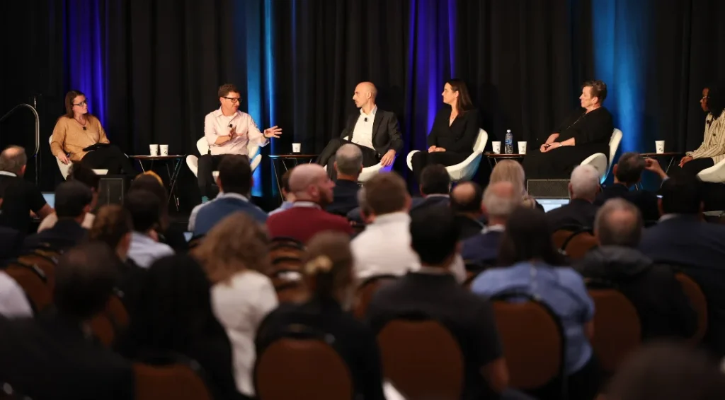 Verdeco experts on panel at the Plastics Recycling Conference